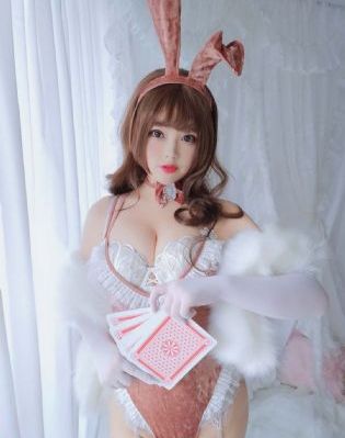 女人高潮喷潮免费毛片_超清免费高清观看
